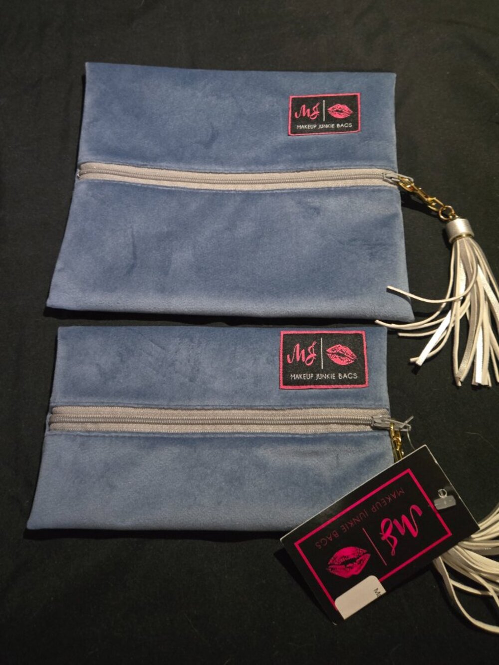 Makeup Junkie Bags Ice Gray Velvet 2-Piece Cosmetic Bag Set | NWT & NWOT | - Picture 2 of 9